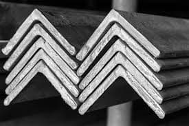 Stacked L-shaped steel angle bars arranged in neat rows for industrial or construction purposes.